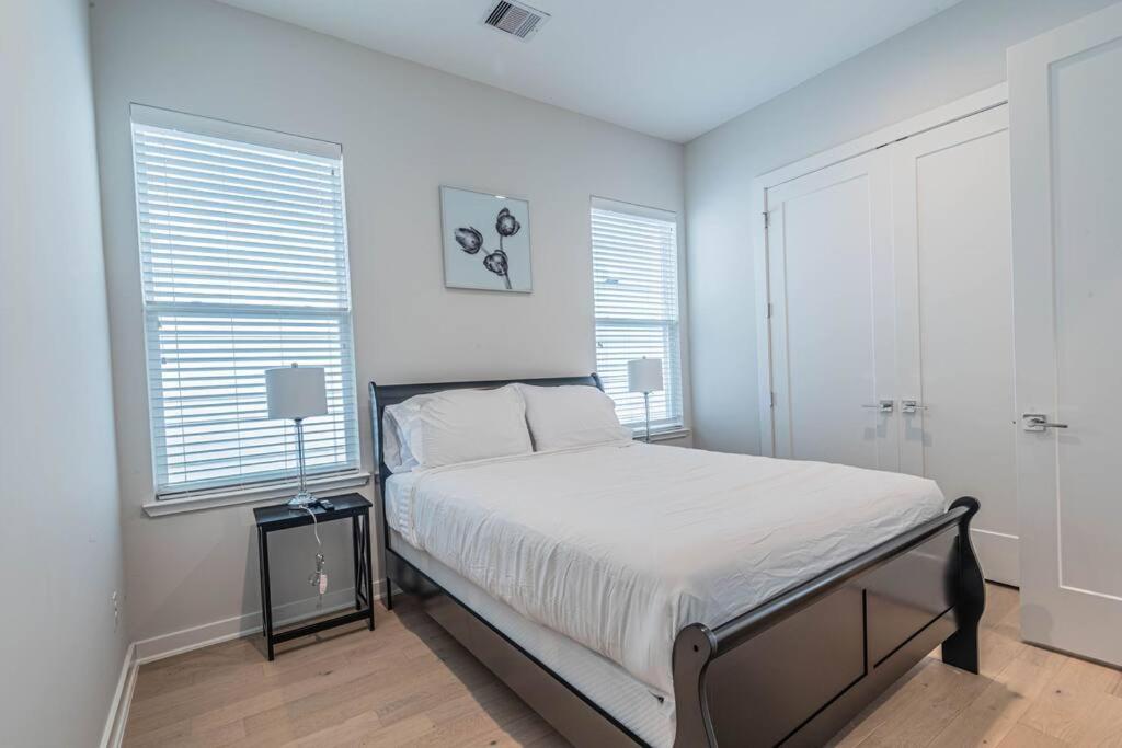 Charming 3-Bedroom Luxury Home Near Downtown, Nrg, Galleria & Medical Center Houston Eksteriør bilde
