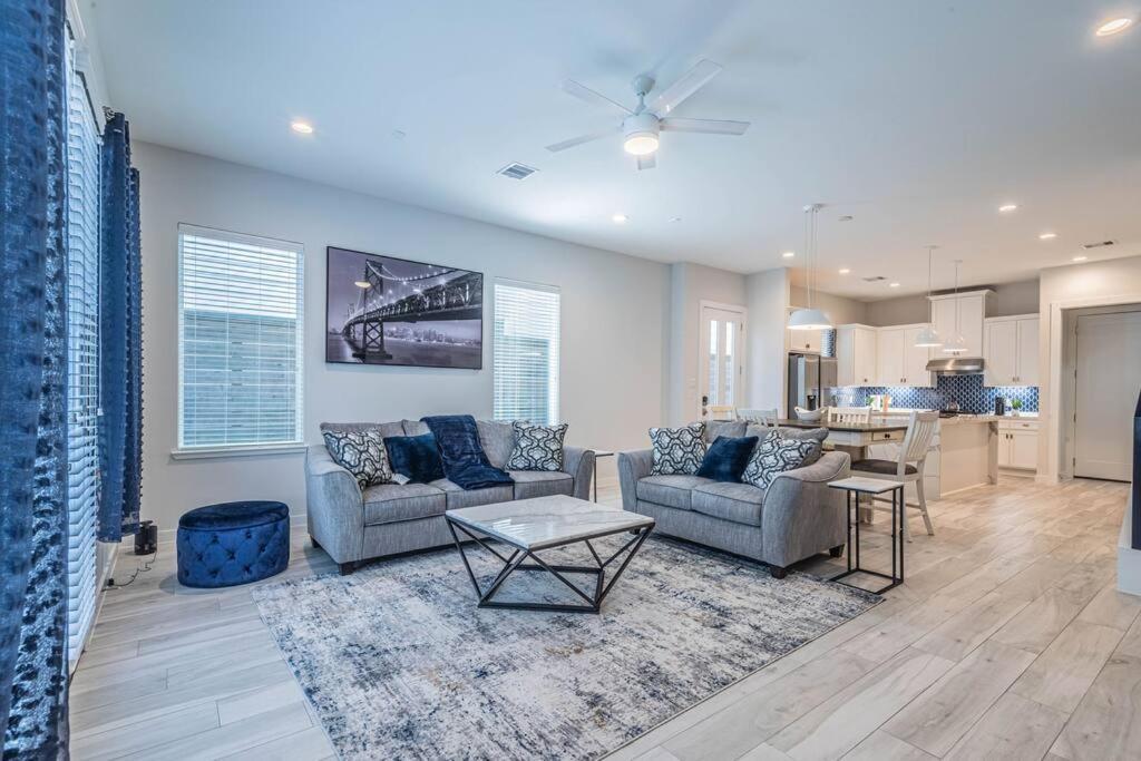 Charming 3-Bedroom Luxury Home Near Downtown, Nrg, Galleria & Medical Center Houston Eksteriør bilde