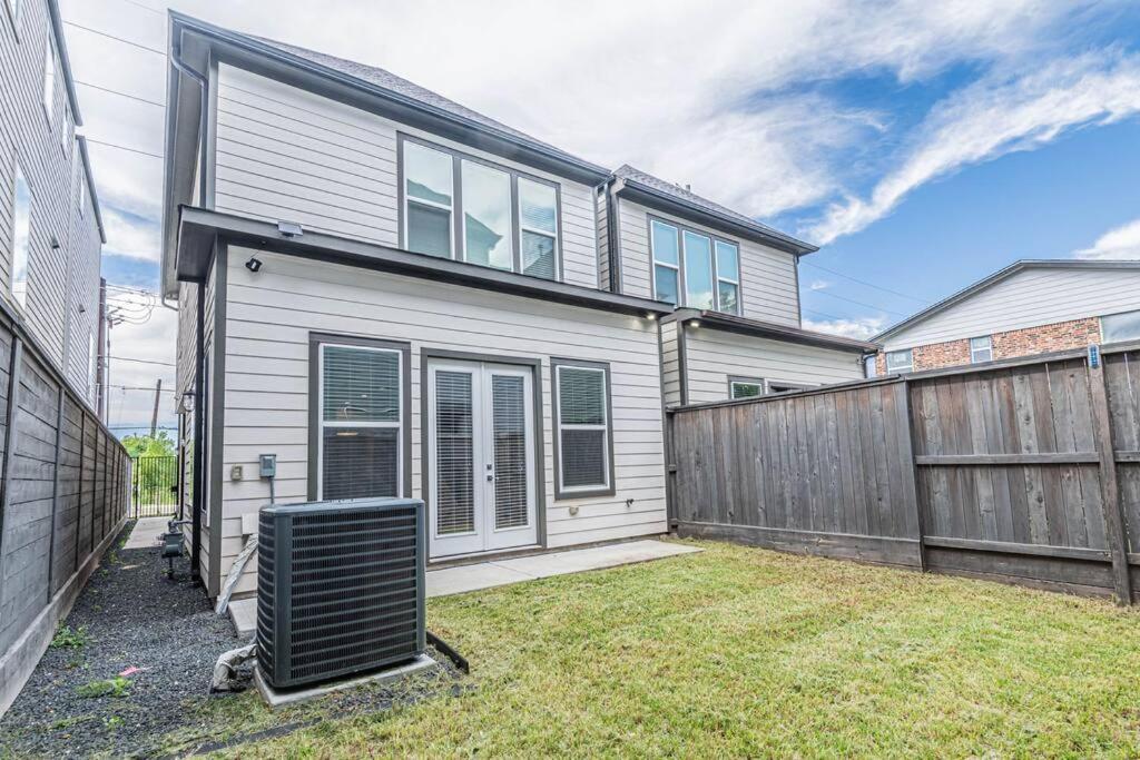 Charming 3-Bedroom Luxury Home Near Downtown, Nrg, Galleria & Medical Center Houston Eksteriør bilde